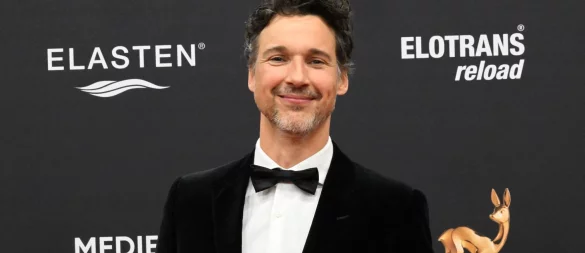 Florian David Fitz spielt im Kinofilm «No Hit Wonder» einen Sänger, der in einer Psychiatrie landet. (Archivbild) - © Felix Hörhager/dpa