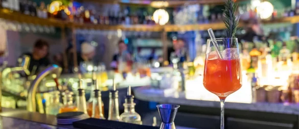 Genuss statt Rausch: Viele Cocktail-Klassiker gibt es heute in alkoholarmen Versionen - oder ganz ohne Promille. - © Florian Schuh/dpa-tmn