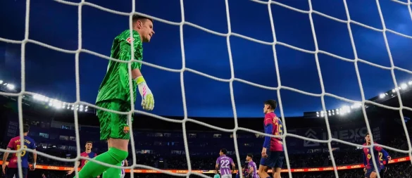 Ein Ex-Nationalspieler rät Torwart Marc-André ter Stegen zum Weggang aus Barcelona. - © Manu Fernandez/AP/dpa