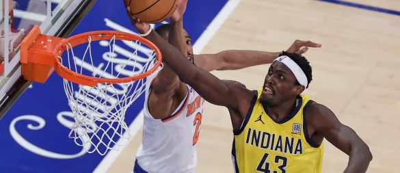 Pascal Siakam (rechts) überragte für die Indiana Pacers gegen die New York Knicks mit 39 Punkten. - © Adam Hunger/AP/dpa