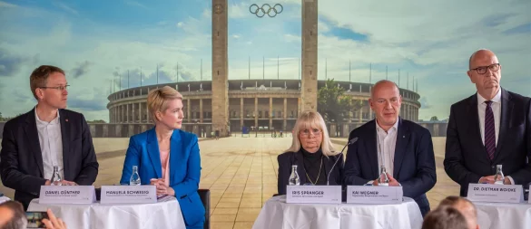 Verschiedene Politikerinnen und Politiker stellen am Dienstag die Olympia-Bewerbung vor - © Michael Kappeler/dpa