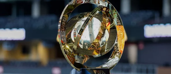 Die Trophäe für den Finalsieger am 13. Juli. - © Miguel Martinez/Atlanta Journal-Constitution/AP/dpa