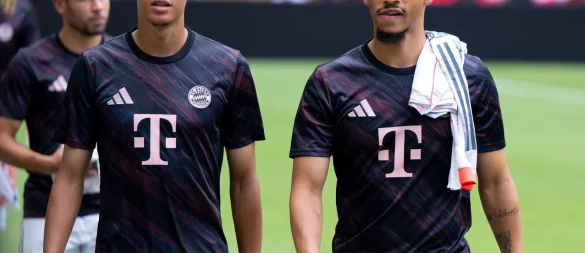 Jamal Musiala (l) und Leroy Sané waren beim FC Bayern lange Teamkollegen. - © Sven Hoppe/dpa