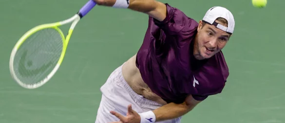 Jan-Lennard Struff konnte Novak Djokovic nicht gefährden. - © Adam Hunger/AP/dpa