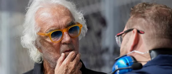 Flavio Briatore war bisher Berater des französischen Formel-1-Teams. - © Darko Bandic/AP/dpa