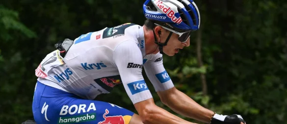 Florian Lipowitz auf dem Weg ins Ziel. - © Marco Bertorello/AFP/dpa