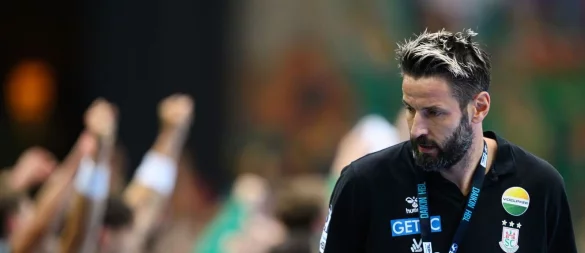 SCM-Trainer Bennet Wiegert - © Hendrik Schmidt/dpa