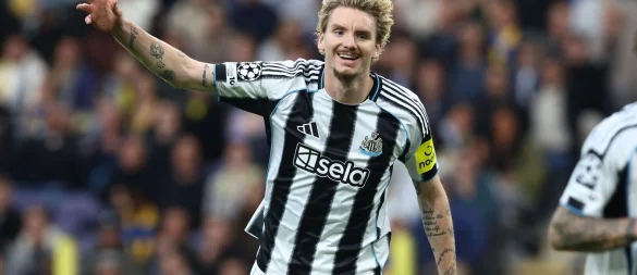 Nick Woltemade bejubelt sein erstes Tor in der Champions League. - © Bruno Fahy/Belga/dpa