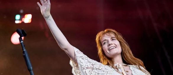 Florence + The Machine mit Frontfrau Florence Welch haben mit «Everybody Scream» ein vielseitiges Album produziert. (Archivfoto) - © Britta Pedersen/dpa