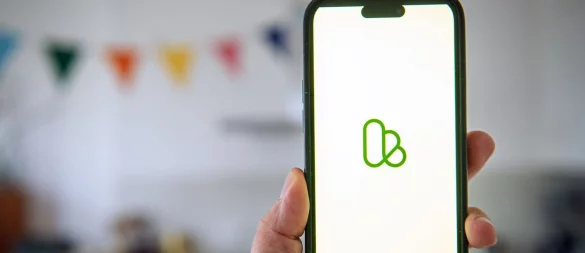 KI erleichtert das Erstellen von Inseraten: Ein Foto genügt, um automatisch Text und passende Kategorien vorgeschlagen zu bekommen. - © Zacharie Scheurer/dpa-tmn