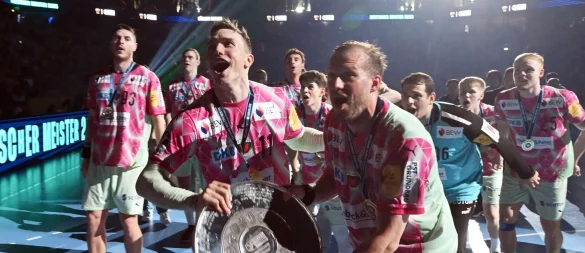 Den Füchsen Berlin wurde die Meisterschale gestohlen. (Archivfoto) - © Uli Deck/dpa