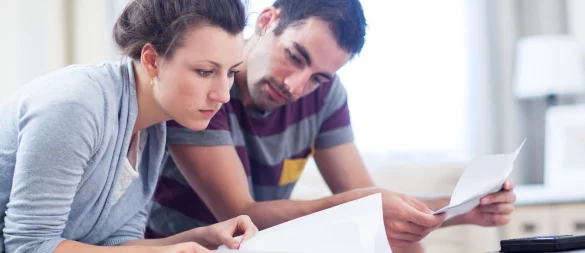 Hat sich der Verbrauch im Vergleich zu den Vorjahren drastisch geändert? Ein Vergleich lohnt, denn das Fehlerpotenzial bei Heizkostenabrechnungen ist hoch. - © Christin Klose/dpa-tmn