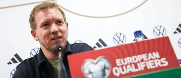 Julian Nagelsmann erwartet ein schweres Spiel in Belfast. - © Christian Charisius/dpa