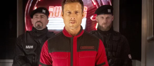 Glen Powell glänzt in seiner bisher größte Action-Rolle. (Handout) - © Ross Ferguson/Paramount Pictures/dpa