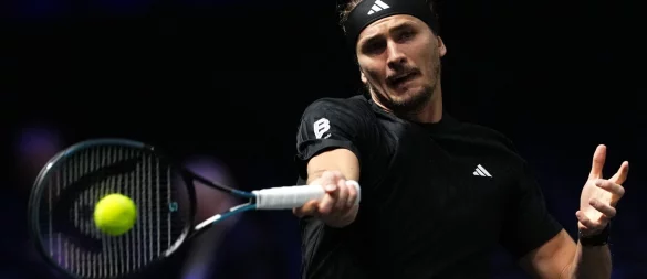 Alexander Zverev steht in Paris in der Runde der besten Acht. - © Dimitar Dilkoff/AFP/dpa