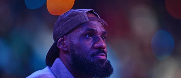 LeBron James hat Rückenschmerzen und verpasst den Saisonstart der NBA. (Archivfoto) - © Jose Carlos Fajardo/Bay Area News Group/AP/dpa