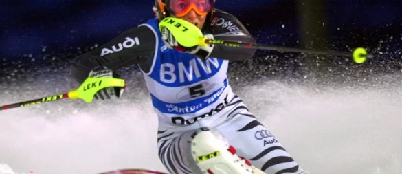 Martina Ertl 2001 bei der Ski-WM in St. Anton - ein Vierteljahrhundert später gibt ihre Tochter Romy das Debüt im Weltcup. (Archivfoto) - © picture-alliance / dpa/dpaweb