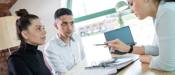 Nicht jede Schenkung mindert den Pflichtteil: Maßgeblich ist, wann der Erblasser den «Genuss» der verschenkten Sache wirklich aufgibt. - © Christin Klose/dpa-tmn