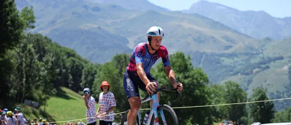 Wechselt das Team: der deutsche Fahrer Pascal Ackermann. (Archiv) - © Anne-Christine Poujoulat/AFP/dpa