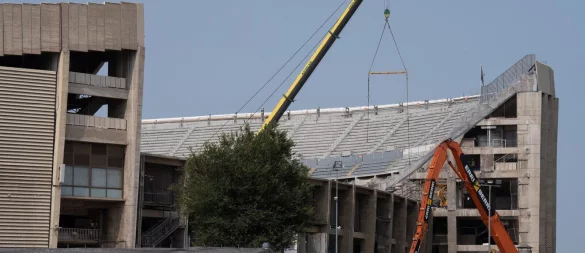 Kommende Woche darf erstmals wieder eine begrenzte Zahl von Zuschauern in das renovierte Camp Nou in Barcelona. - © David Zorrakino/EUROPA PRESS/dpa