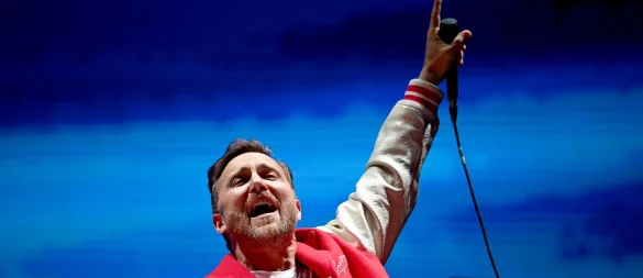 DJ David Guetta kommt im nächsten Jahr zum Glücksgefühle-Festival. (Archivbild) - © Britta Pedersen/dpa