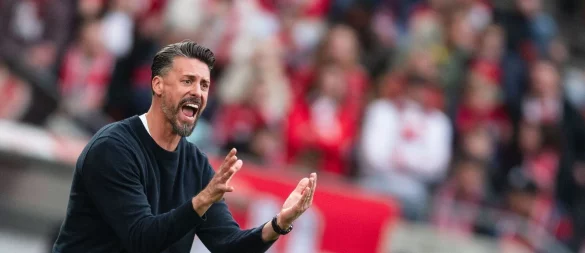 Augsburg-Trainer Sandro Wagner ist in dieser Saison bereits dreimal verwarnt worden. (Archivfoto) - © Marius Becker/dpa