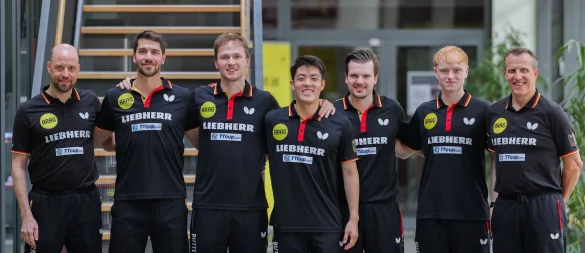 Aus im EM-Halbfinale: Die deutsche Tischtennis-Nationalmannschaft der Männer. - © Rolf Vennenbernd/dpa