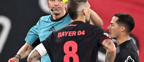 Zukünftig soll der Video-Schiedsrichter auch Gelb-Rote Karten überprüfen können. (Archivbild) - © Federico Gambarini/dpa