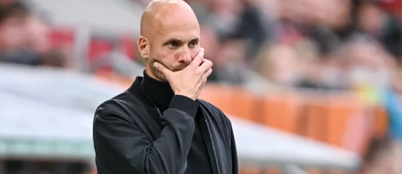 Was nun? VfL-Coach Paul Simonis reagiert in Augsburg sauer. - © Harry Langer/dpa