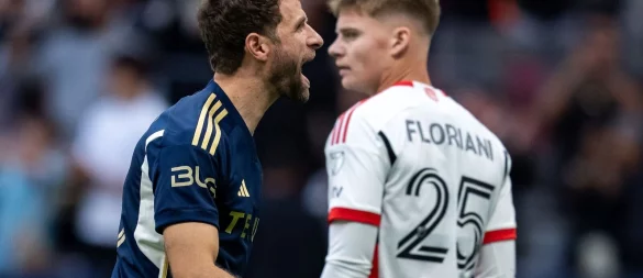 Thomas Müller (links) hatte beim 4:1 mit Vancouver viel zu Jubeln. - © ETHAN CAIRNS/The Canadian Press/AP/dpa
