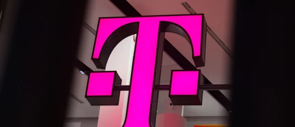 Vorsicht! Über Phishing-Mails versuchen Betrüger derzeit an persönliche Daten von Telekom-Kunden zu gelangen. - © Rainer Jensen/dpa/dpa-tmn