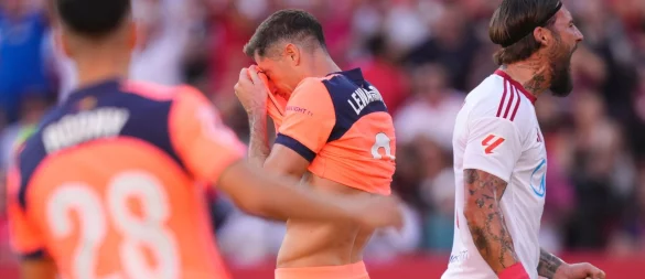 Robert Lewandowski erwischte im Spiel beim FC Sevilla nicht seinen besten Tag. - © Jose Breton/AP/dpa