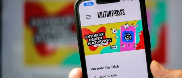 Den Kulturpass für 18-Jährige gab es für zwei Jahrgänge. Jetzt endet das Angebot. (Symbolbild) - © Jan Woitas/dpa