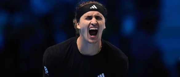 Alexander Zverev schreit seine Freude über den Auftaktsieg bei den ATP Finals heraus. - © Antonio Calanni/AP/dpa