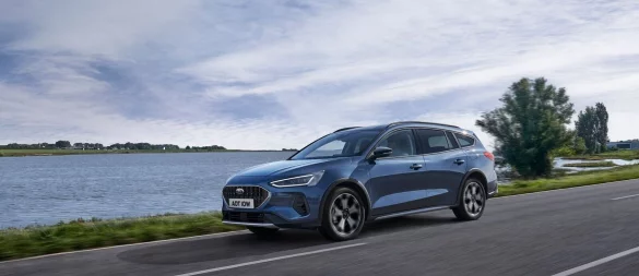 Robuster Kompakter: Vom Focus brachte Ford auch die Active-Variante - mit leichten SUV-Anleihen. - © Agnieszka Doroszewicz/Ford/dpa-tmn