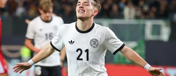 Bayern-Profi Lennart Karl überzeugte zuletzt auch bei der U21. (Archivfoto) - © Daniel Karmann/dpa