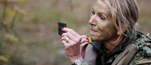 Königin Máxima trägt Tarnfarbe auf. - © Sem Van Der Wal/ANP/dpa