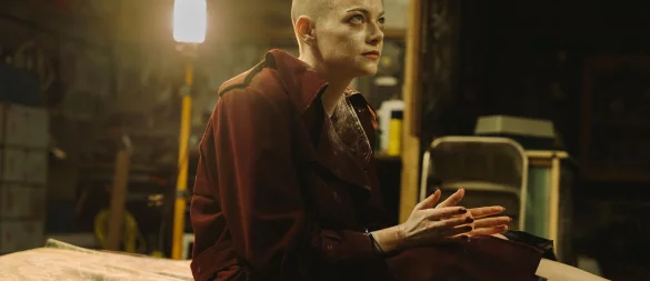 Emma Stone als Michelle in einer Szene des Films. - © Atsushi Nishijima/Universal/dpa