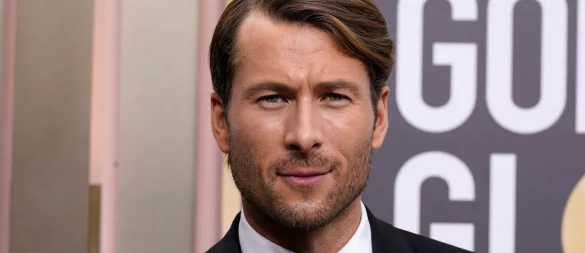 Glen Powell ist nicht der typische Action-Held (Archivbild) - © Jordan Strauss/Invision/AP/dpa