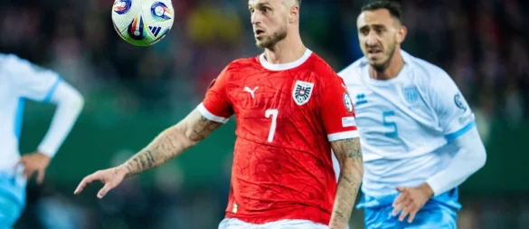 Ball und Tor stets im Blick: Österreichs neuer Rekordtorschütze heißt Marko Arnautovic. - © Georg Hochmuth/APA/dpa