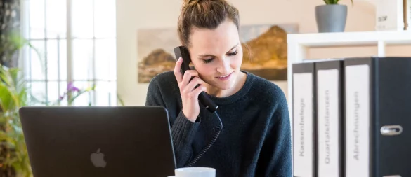 Verluste mit Kapitalanlagen gemacht? Am Ende des Jahres können diese dazu beitragen, weniger Kapitalertragsteuer zu zahlen - sofern in einem anderen Depot gleichzeitig Gewinne erwirtschaftet wurden. - © Benjamin Nolte/dpa-tmn