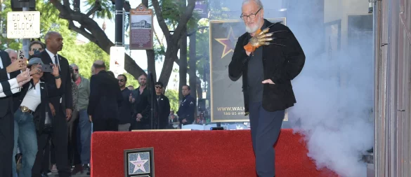 «Freddy Krueger»-Star Robert Englund wurde am Walk of Fame gefeiert. - © Richard Shotwell/Invision/AP/dpa