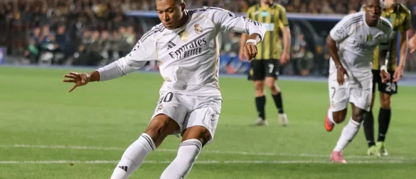 Kylian Mbappe trifft für Real Madrid nach Belieben. - © Alikhan Sariyev/AP/dpa