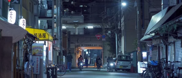 «Nachtfluchtunternehmen» schicken zu jeder Uhrzeit Möbelwagen. - © Andreas Hartmann/Arte/dpa