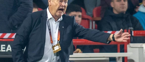 Motiviert und mit vollem Einsatz an der Seitenlinie, hier etwa mit Malmö FF bei Union Berlin im Jahr 2022: So kannte man Åge Hareide während seiner aktiven Trainerlaufbahn. (Archivbild) - © Andreas Gora/dpa