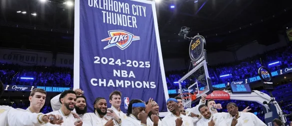 Erstmals in der Geschichte der Oklahoma City Thunder gab es eine Meister-Zeremonie. - © Nate Billings/AP/dpa