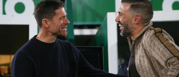 Ein Punkt, mit dem Xabi Alonso und Eder Sarabia leben müssen. - © Alberto Saiz/AP/dpa