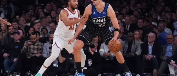 Wagner (rechts) ließ sich von seiner gebrochenen Nase nicht aufhalten. - © Frank Franklin II/AP/dpa