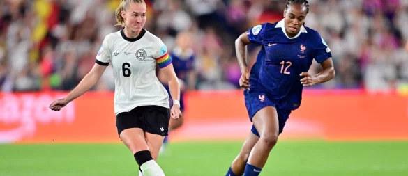 Während Janina Minge ins DFB-Team zurückkehrt, fällt Frankreichs Marie-Antoinette Katoto fürs Rückspiel aus. (Archivbild) - © Sebastian Christoph Gollnow/dpa