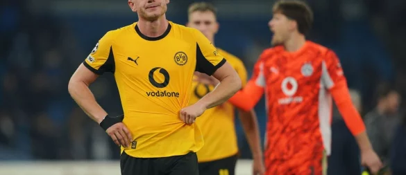 Die Dortmunder Spieler reagierten ernüchtert und enttäuscht. - © Ian Hodgson/AP/dpa